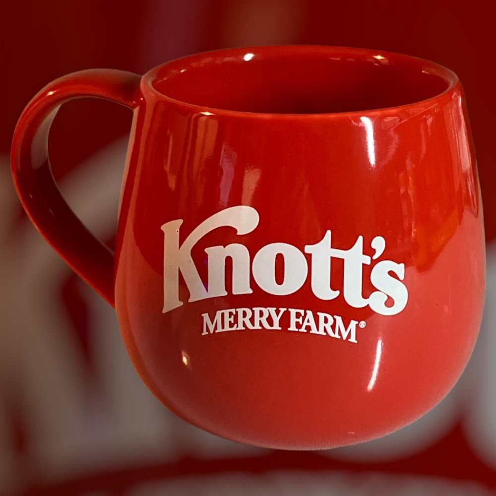 Knotts Merry Farm Etched Snowflake Red Christmas Ceramic Coffee Mug New